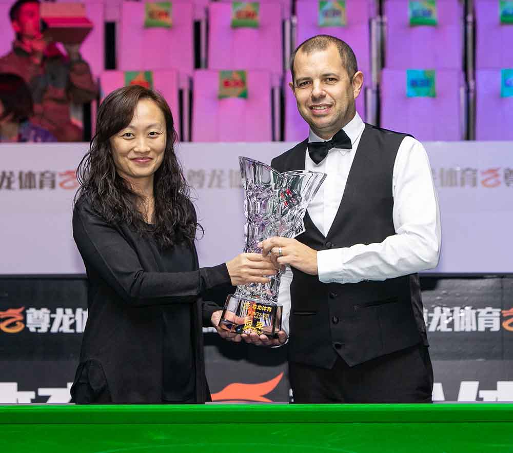 Barry Hawkins Wins Macau Masters